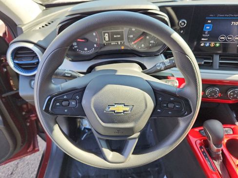 Used 2024 Chevrolet Trax LS w/ LS Convenience Package image 19