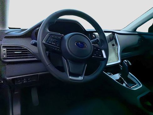 Used 2025 Subaru Outback Premium image 13