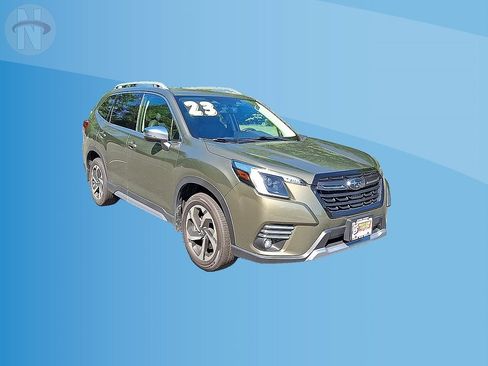Used 2023 Subaru Forester Touring AWD/4WD image 2