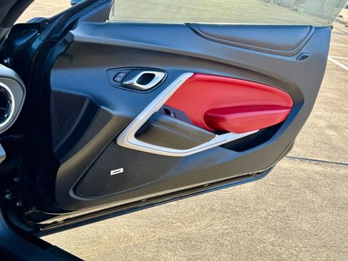 Used 2016 Chevrolet Camaro SS image 36