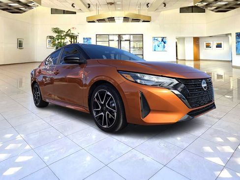 Used 2024 Nissan Sentra SR w/ SR Premium Package image 1