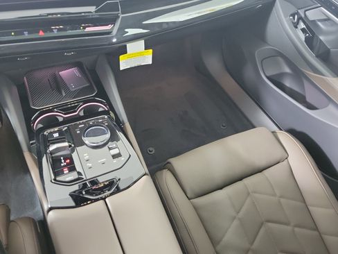 New 2026 BMW 530i xDrive AWD/4WD image 23