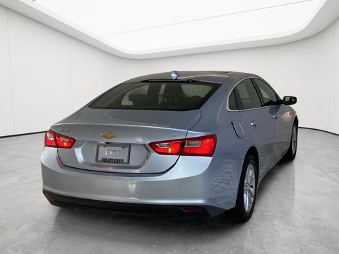 Used 2018 Chevrolet Malibu LT FWD image 42