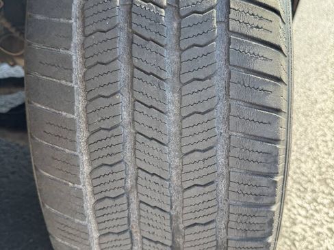 Used 2019 Ford Expedition Max XLT w/ Equipment Group 202A RWD image 11