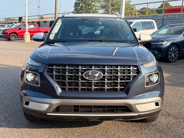 Used 2023 Hyundai Venue Limited FWD image 8