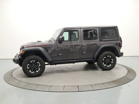 Used 2025 Jeep Wrangler Unlimited Rubicon AWD/4WD image 5