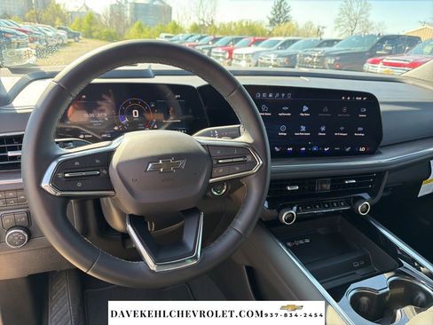 Used 2026 Chevrolet Suburban Z71 w/ Comfort Package image 15