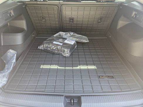 Used 2026 Volkswagen Tiguan SE AWD/4WD image 26