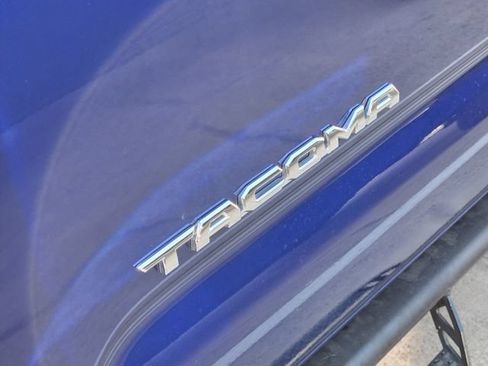 Used 2023 Toyota Tacoma SR5 RWD image 10