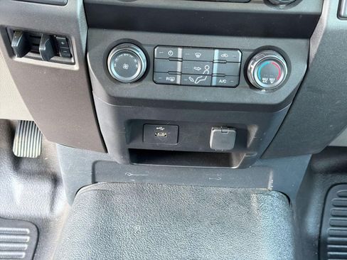 Used 2022 Ford F550 2WD Regular Cab Super Duty image 23