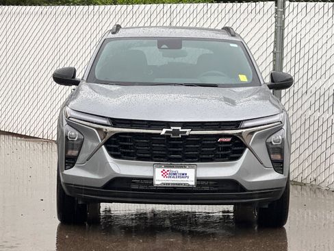 New 2026 Chevrolet Trax RS w/ Driver Confidence Package FWD image 6