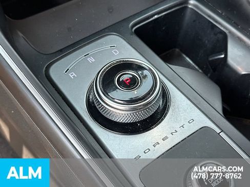Used 2022 Kia Sorento S FWD image 36