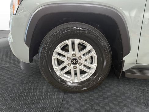 Used 2026 Toyota Sequoia SR5 w/ SR5 Premium Package AWD/4WD image 15