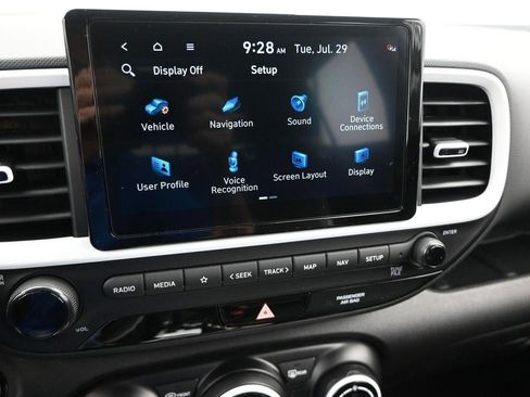 New 2025 Hyundai Venue Limited image 15