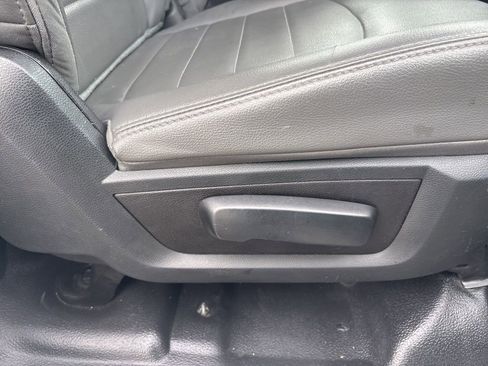 Used 2019 RAM 1500 Tradesman w/ Power & Remote Entry Group image 17