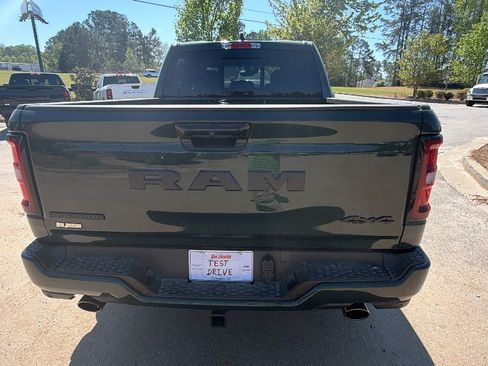 New 2026 RAM 1500 Big Horn AWD/4WD image 9