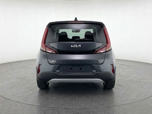 Used 2025 Kia Soul LX w/ LX Technology Package FWD image 7