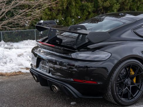 Certified 2025 Porsche 718 Cayman GT4 RS w/ Weissach Package image 13