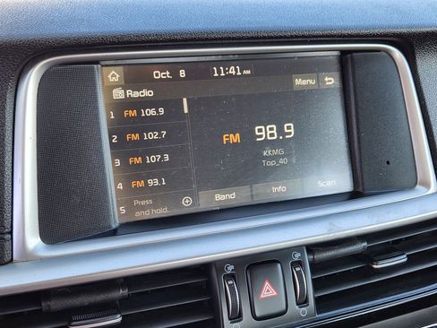 Used 2020 Kia Optima LX image 11