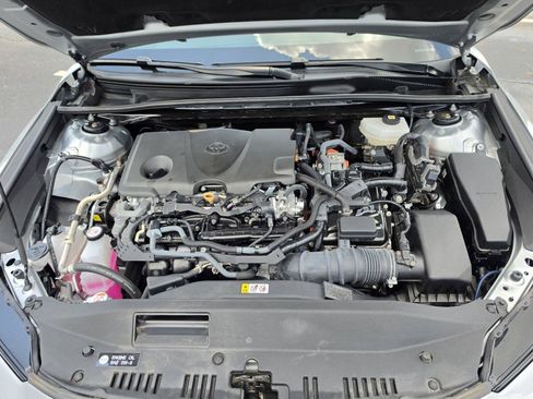 Used 2025 Toyota Camry LE FWD image 29