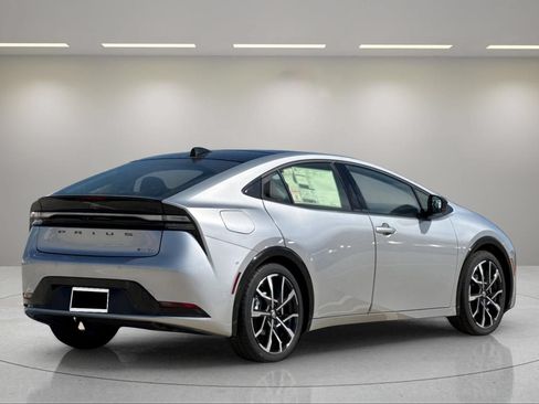 New 2027 Toyota Prius Plug-In Hybrid w/ Limited Premium Package FWD image 4