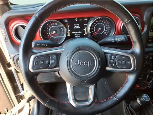 Used 2021 Jeep Gladiator Rubicon AWD/4WD image 20