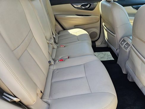 Used 2016 Nissan Rogue FWD image 15