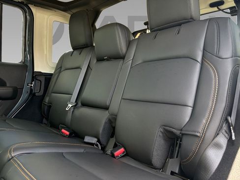 New 2026 Jeep Wrangler Sahara w/ Whitecap Package image 4