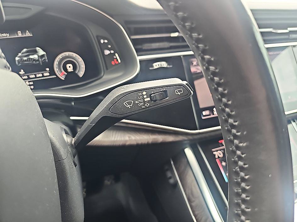 Used 2019 Audi Q8 Prestige AWD/4WD image 19