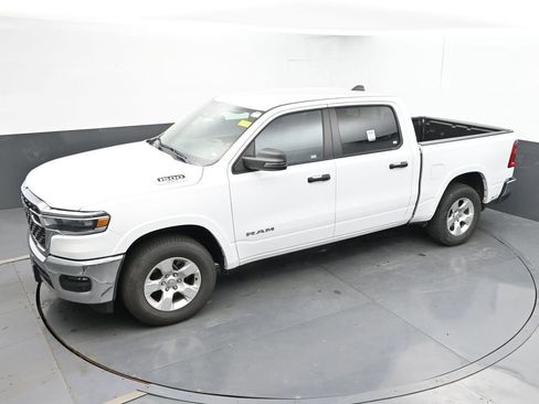 Used 2025 RAM 1500 Big Horn AWD/4WD image 42