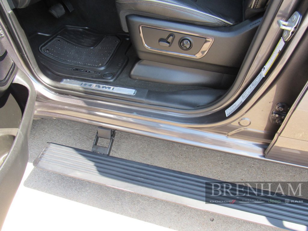 Used 2024 RAM 1500 Limited AWD/4WD image 13