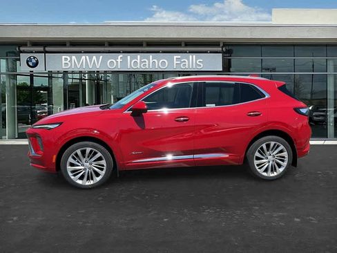 Used 2025 Buick Envision Avenir AWD/4WD image 4