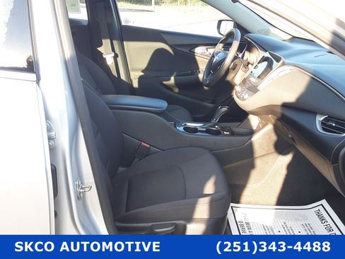 Used 2019 Chevrolet Malibu LS image 12