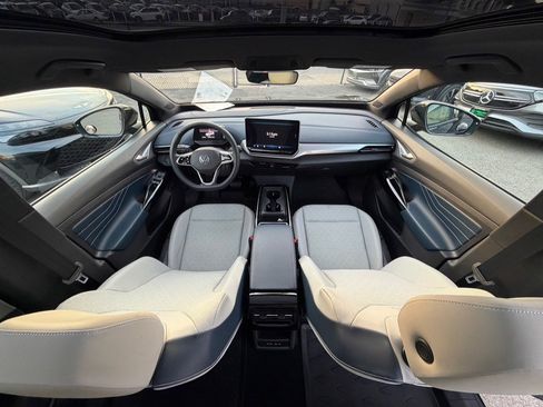 Used 2024 Volkswagen ID.4 Pro S image 21