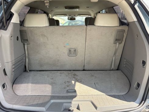 Used 2009 Chevrolet Traverse LT FWD image 10