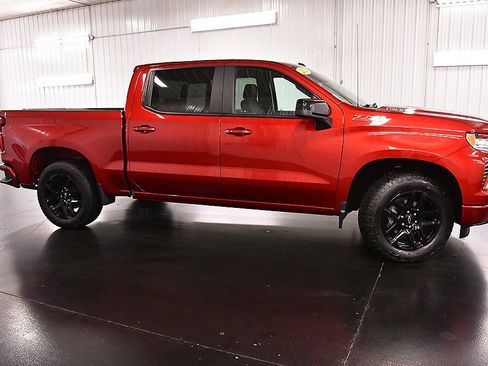 Used 2023 Chevrolet Silverado 1500 RST w/ Z71 Off-Road Package AWD/4WD image 8