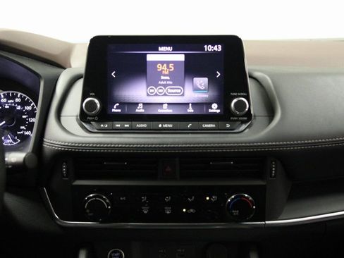 Used 2023 Nissan Rogue S image 15