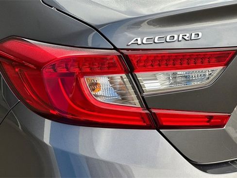 Used 2021 Honda Accord LX image 29