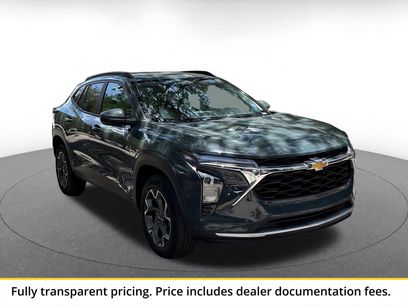 Used 2025 Chevrolet Trax LT