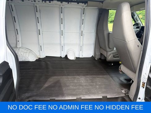 Used 2020 GMC Savana 3500 w/ Driver Convenience Package RWD image 25