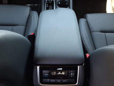 New 2026 Subaru Ascent Premium AWD/4WD image 32