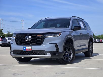 Used 2025 Honda Pilot TrailSport