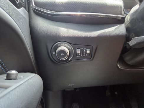 New 2026 Jeep Compass Latitude image 37