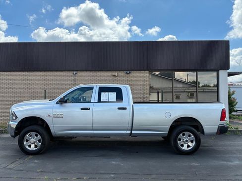 Used 2017 RAM 3500 Tradesman w/ Chrome Appearance Group AWD/4WD image 2