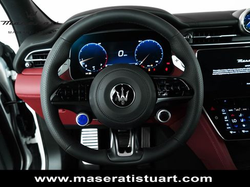 New 2025 Maserati Grecale Modena AWD/4WD image 27