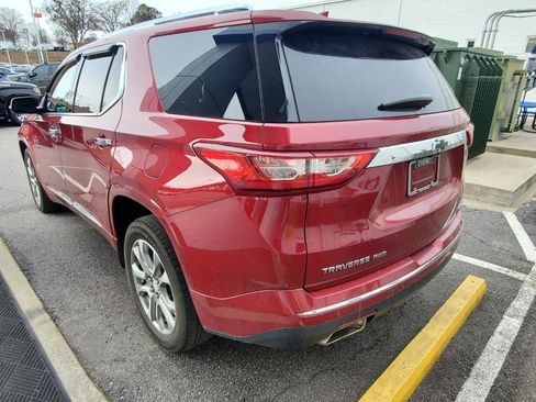 Used 2020 Chevrolet Traverse Premier w/ LPO, Floor Liner Package image 8