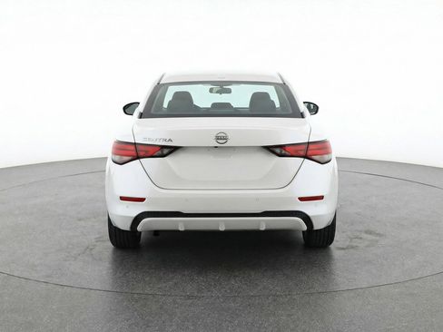 Used 2025 Nissan Sentra S image 6