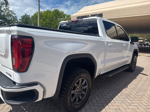 Used 2023 GMC Sierra 1500 AT4 w/ Technology Package image 9
