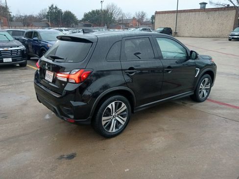 Used 2024 Mitsubishi Outlander Sport SE image 9