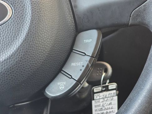 Used 2016 Kia Soul image 16